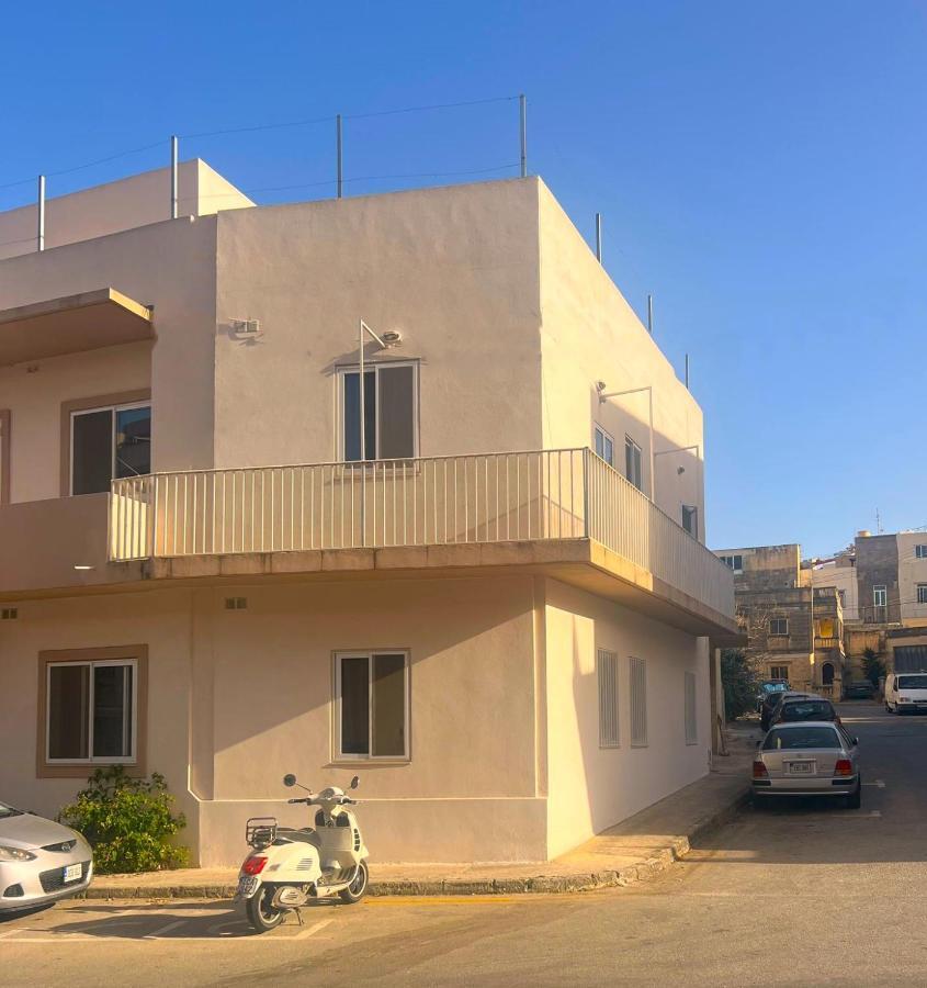 Smart Hostel Birkirkara Eksteriør bilde
