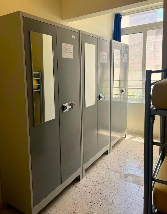 Smart Hostel Birkirkara Eksteriør bilde