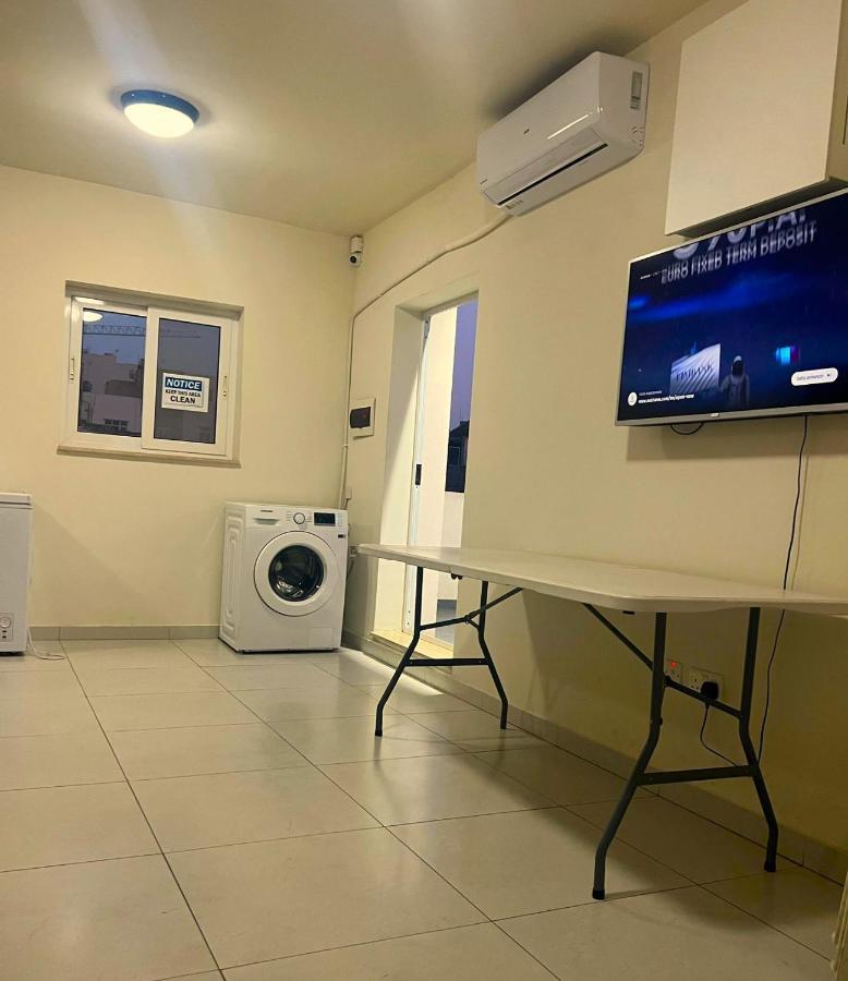 Smart Hostel Birkirkara Eksteriør bilde